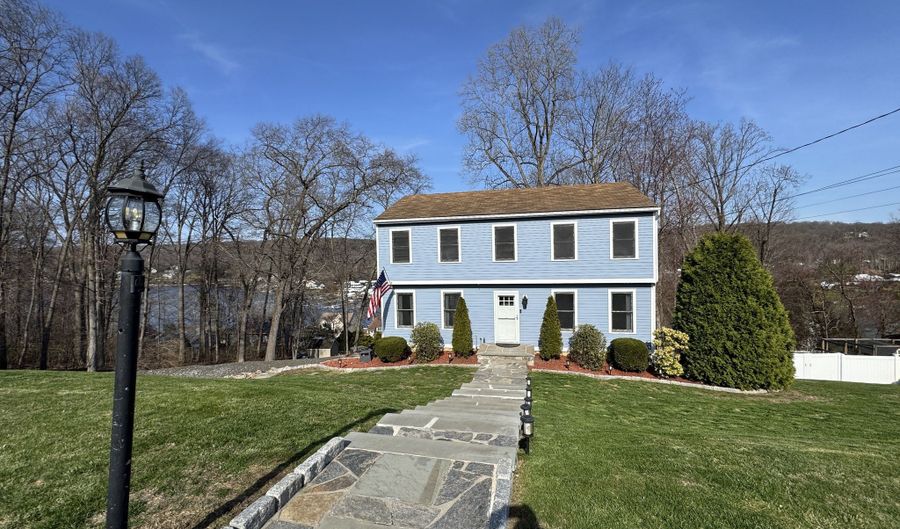 53 Clearview Dr, Brookfield, CT 06804 - 3 Beds, 3 Bath