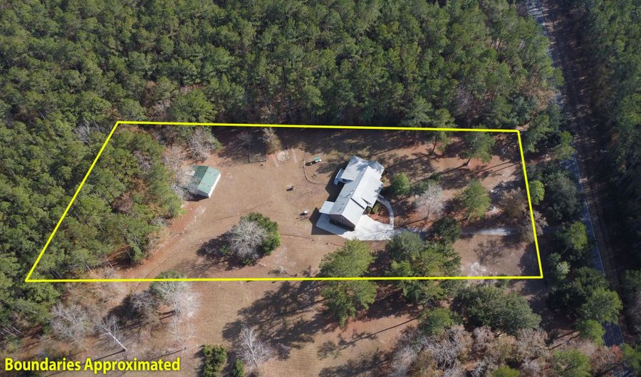 2300 Bethera Rd B, Bonneau, SC 29431 - 3 Beds, 4 Bath