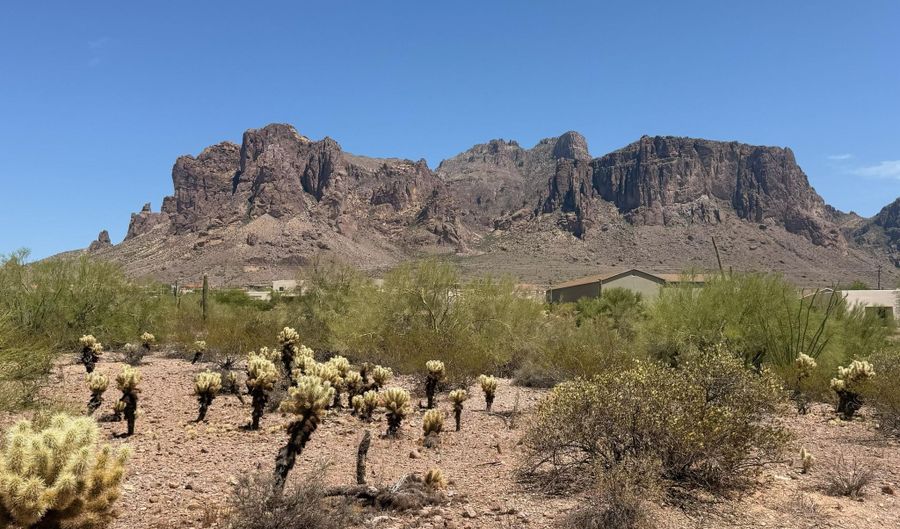 N Sixshooter Road 1, Apache Junction, AZ 85119 - 0 Beds, 0 Bath