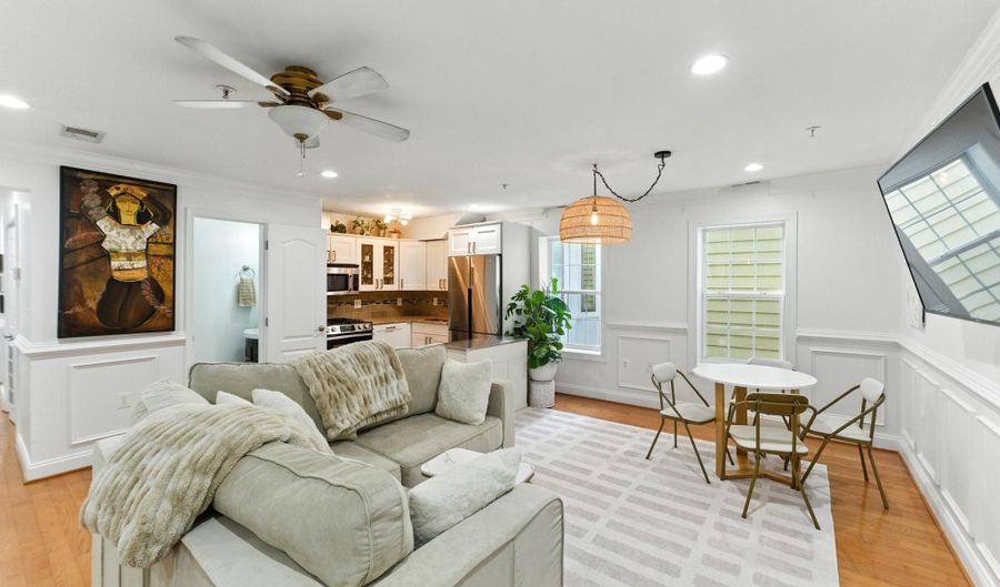 754 PARK Rd NW 4, Washington, DC 20010 - 2 Beds, 2 Bath
