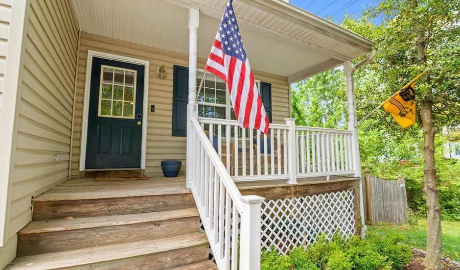 1318 BAY RIDGE Ave, Annapolis, MD 21403 - 3 Beds, 3 Bath