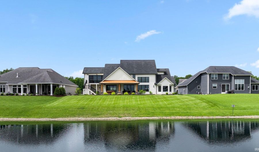 5272 Greyson Heights Dr, Auburn, IN 46706 - 4 Beds, 5 Bath