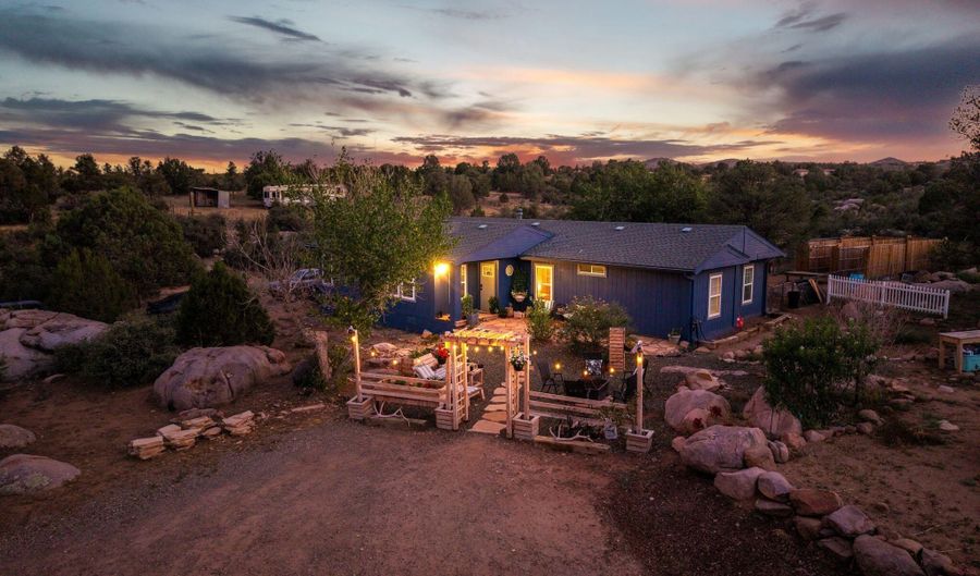 4245 W Thunder Mountain Rd, Chino Valley, AZ 86323 - 4 Beds, 2 Bath