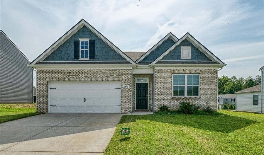 305 Oliver Way, Baxter, TN 38544 - 4 Beds, 2 Bath