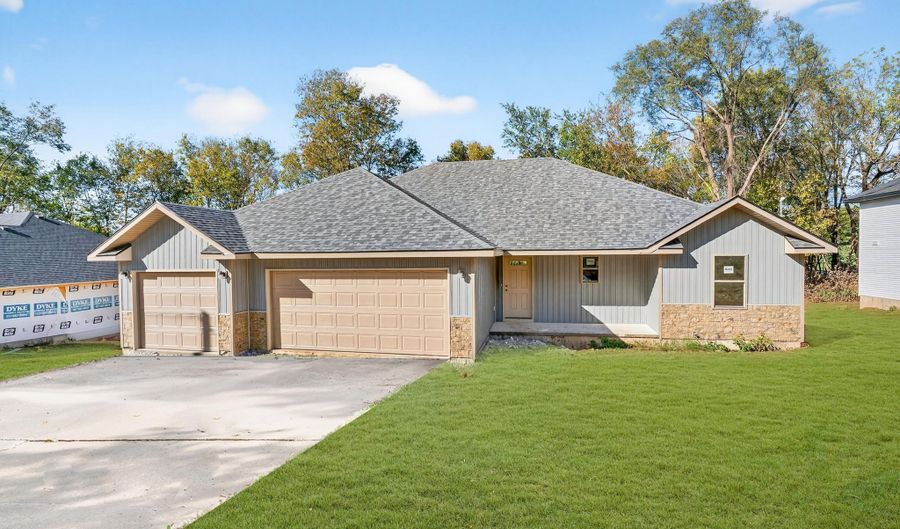 102 Northview Ter, Ash Grove, MO 65604 - 4 Beds, 2 Bath