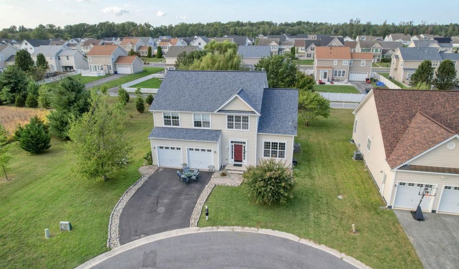 106 PONDS EDGE Ct, Felton, DE 19943 - 4 Beds, 4 Bath