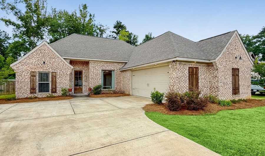 607 Wild Horse Ln, Brandon, MS 39042 - 4 Beds, 3 Bath