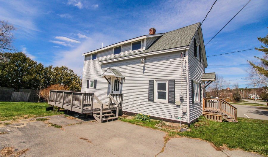 35 Mildred Ave, Bangor, ME 04401 - 3 Beds, 1 Bath