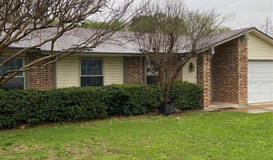 13013 Valley Forge Cir, Balch Springs, TX 75180 - 4 Beds, 2 Bath