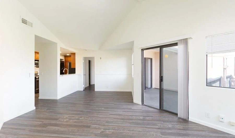 2944 ALANWOOD Ct, Spring Valley, CA 91978 - 2 Beds, 2 Bath