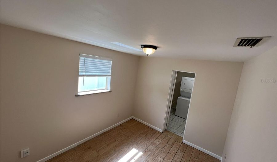 2700 N RIO GRANDE Ave, Orlando, FL 32804 - 2 Beds, 2 Bath