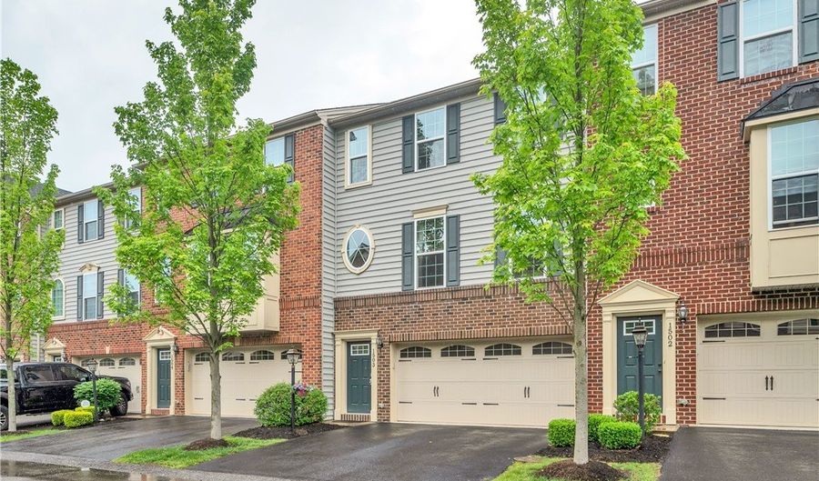1503 Pointe View Dr, Adams Twp., PA 16046 - 3 Beds, 3 Bath