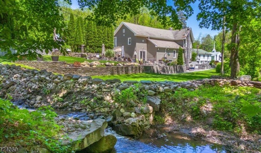 1856 Rt565, Alloway, NJ 07418 - 7 Beds, 3 Bath