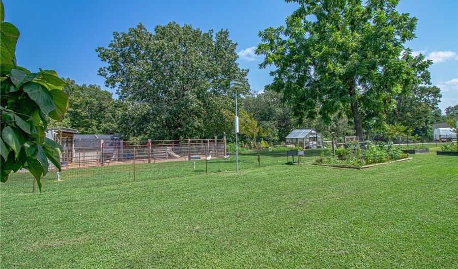 12136 Bedrock Ln, Bentonville, AR 72712 - 3 Beds, 2 Bath
