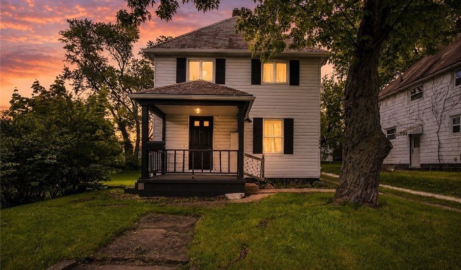 1424 S Liberty Ave, Alliance, OH 44601 - 3 Beds, 1 Bath