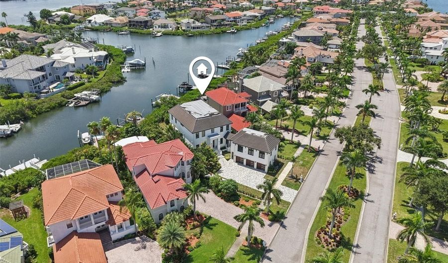 6305 MARBELLA Blvd, Apollo Beach, FL 33572 - 4 Beds, 4 Bath