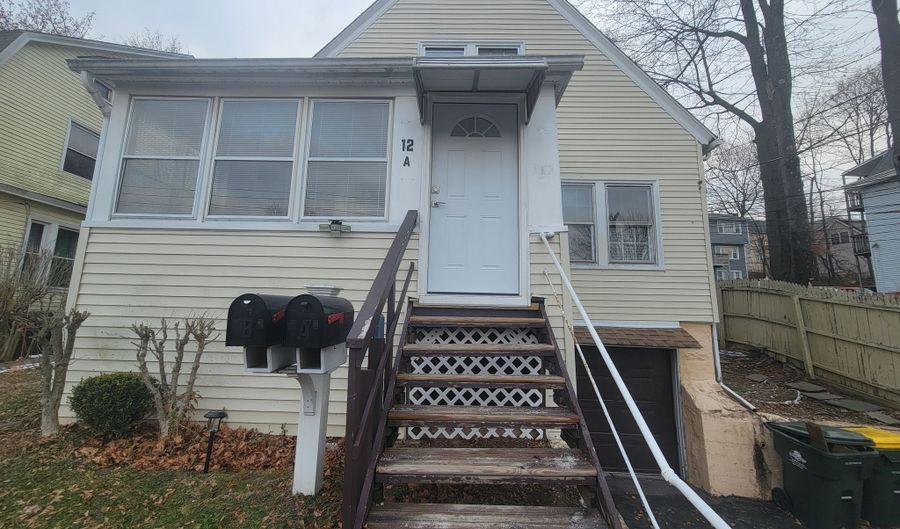 12 Division St A, Danbury, CT 06810 - 2 Beds, 1 Bath