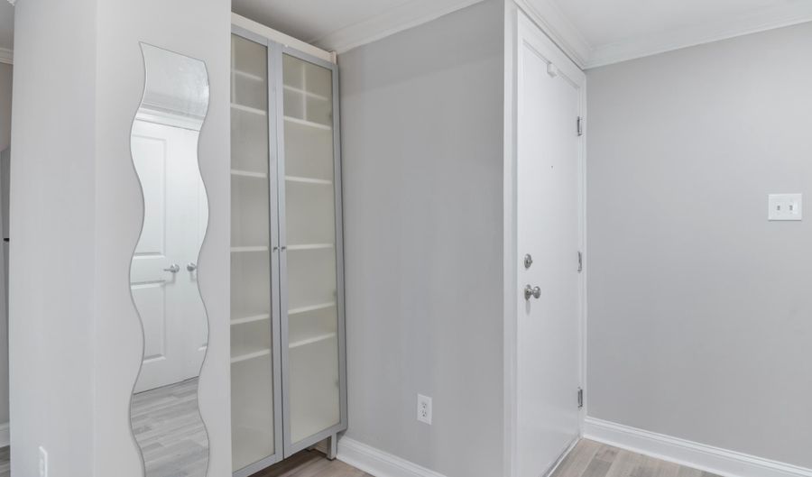 1708 NEWTON St NW 104, Washington, DC 20010 - 1 Beds, 1 Bath