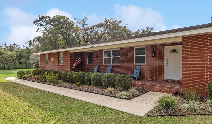 9900 NE 20 TERRACE Rd, Anthony, FL 32617 - 3 Beds, 3 Bath