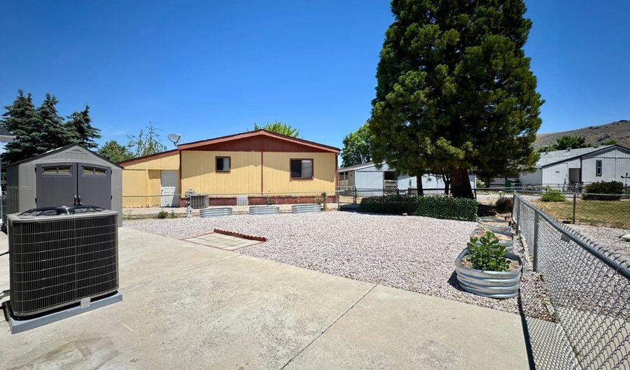 2113 Loire, Carson City, NV 89701 - 2 Beds, 2 Bath