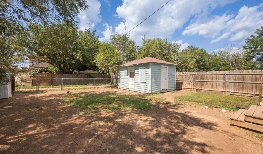 312 SW 45TH Ave, Amarillo, TX 79110 - 3 Beds, 2 Bath