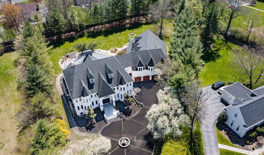 832 PARADISE Dr, Ambler, PA 19002 - 6 Beds, 9 Bath