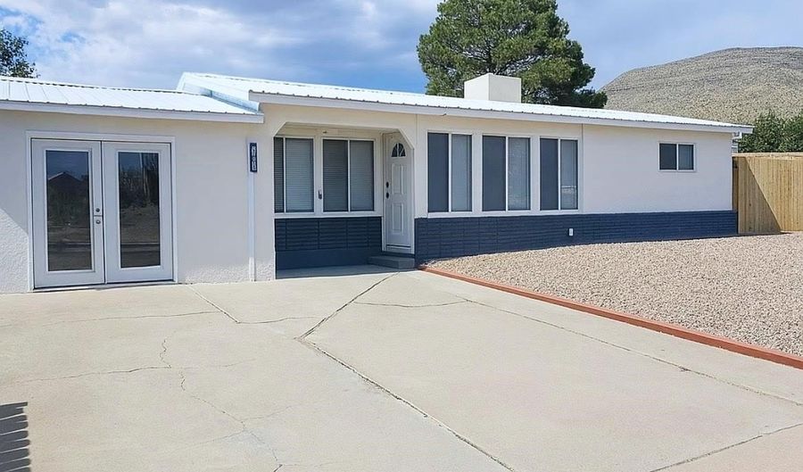 2207 Twenty-Third St, Alamogordo, NM 88310 - 3 Beds, 1 Bath