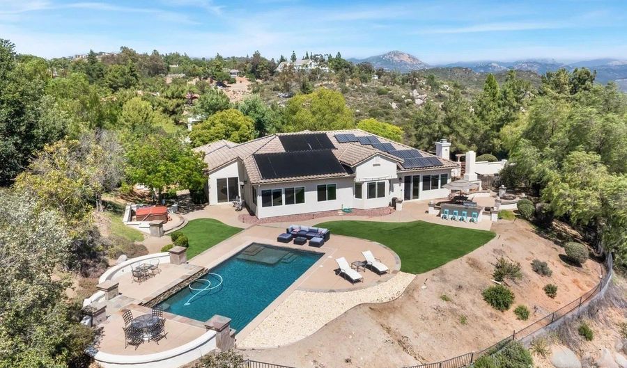 2167 Collomia Ct, Alpine, CA 91901 - 3 Beds, 3 Bath