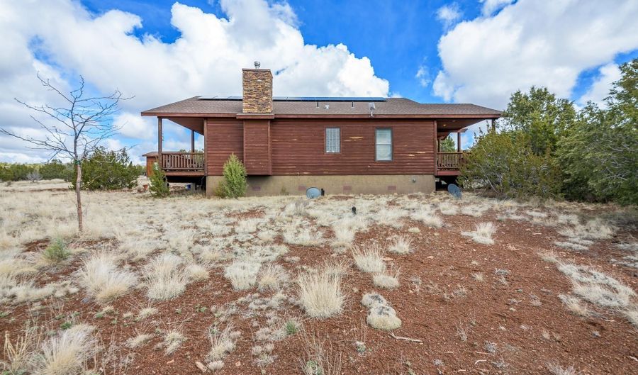 1590 W Foothills Dr, Ash Fork, AZ 86320 - 2 Beds, 2 Bath