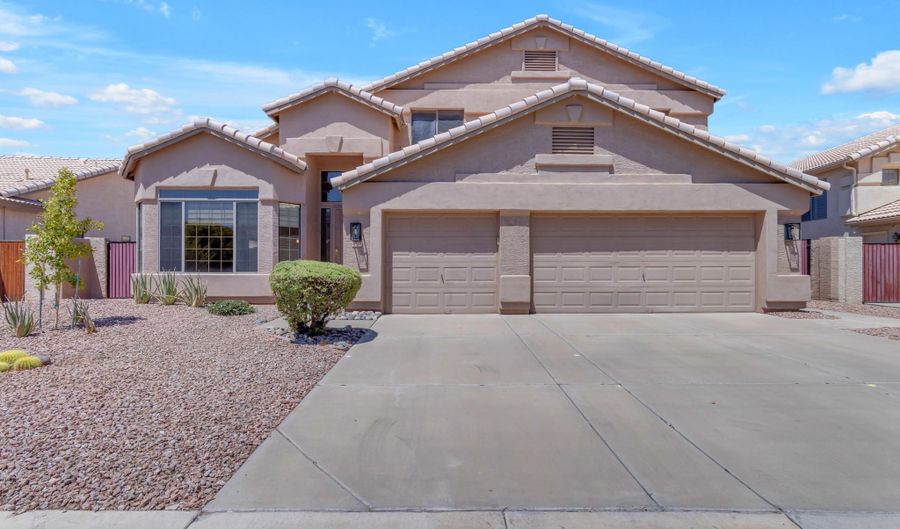 4280 W DUBLIN St, Chandler, AZ 85226 - 4 Beds, 4 Bath