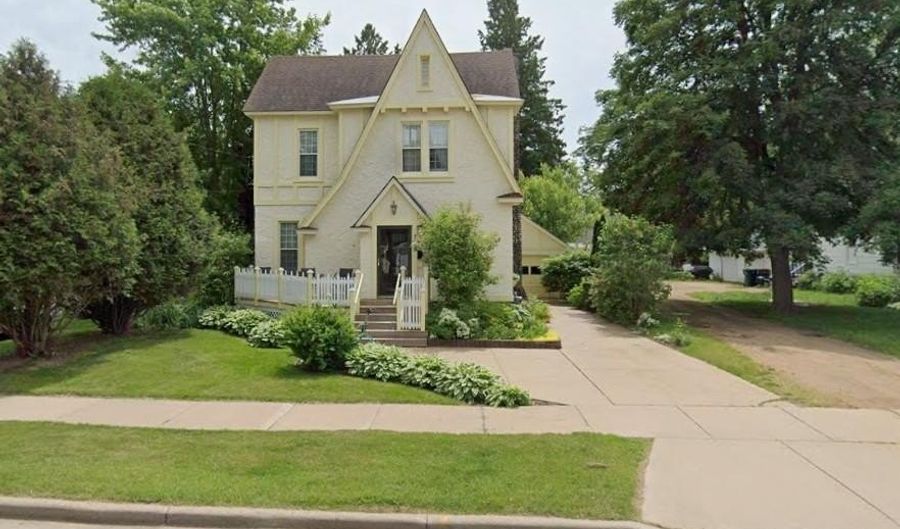 709 1st Ave, Antigo, WI 54409 - 3 Beds, 1 Bath