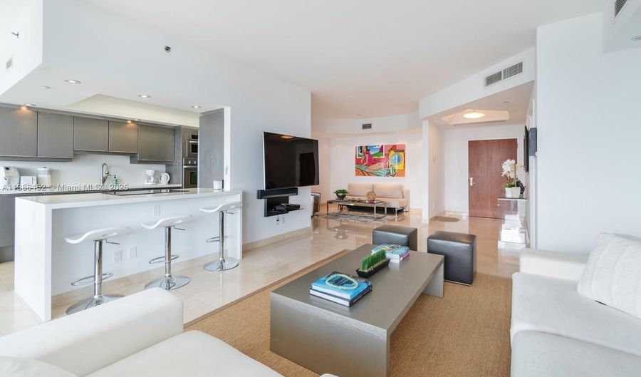 7000 Island Blvd 3008, Aventura, FL 33160 - 2 Beds, 2 Bath