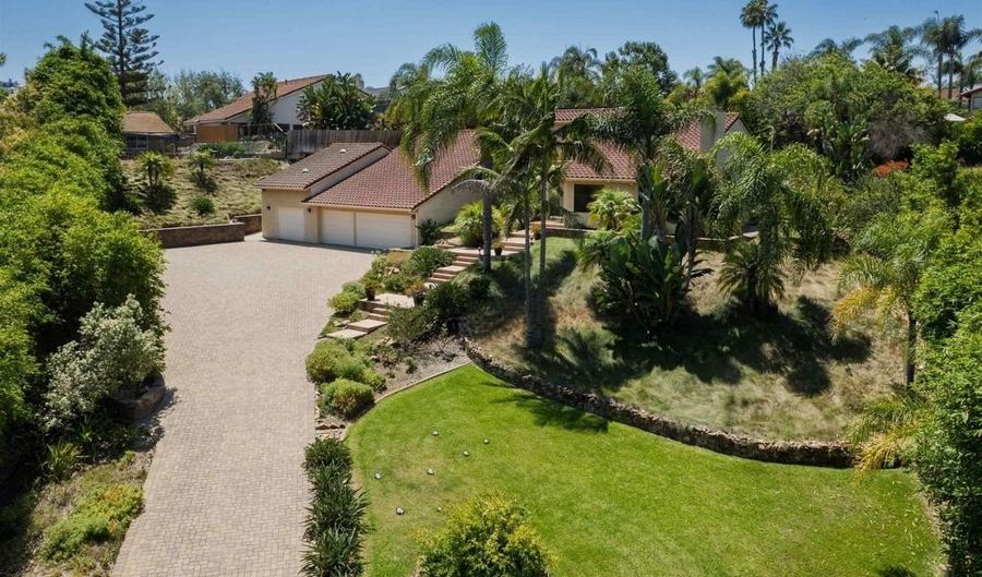 6541 Vispera Pl, Carlsbad, CA 92009 - 4 Beds, 5 Bath