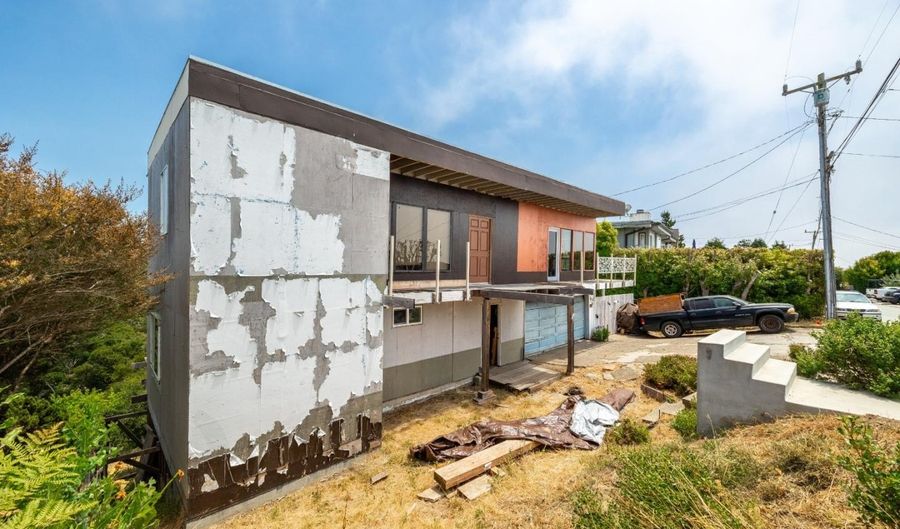 546 Cuesta Dr, Aptos, CA 95003 - 4 Beds, 5 Bath