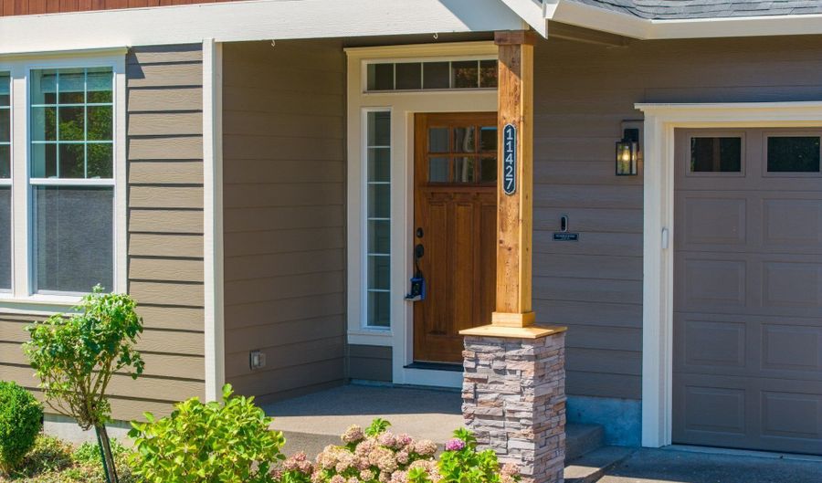 11427 SPRITE Way, Oregon City, OR 97045 - 4 Beds, 3 Bath