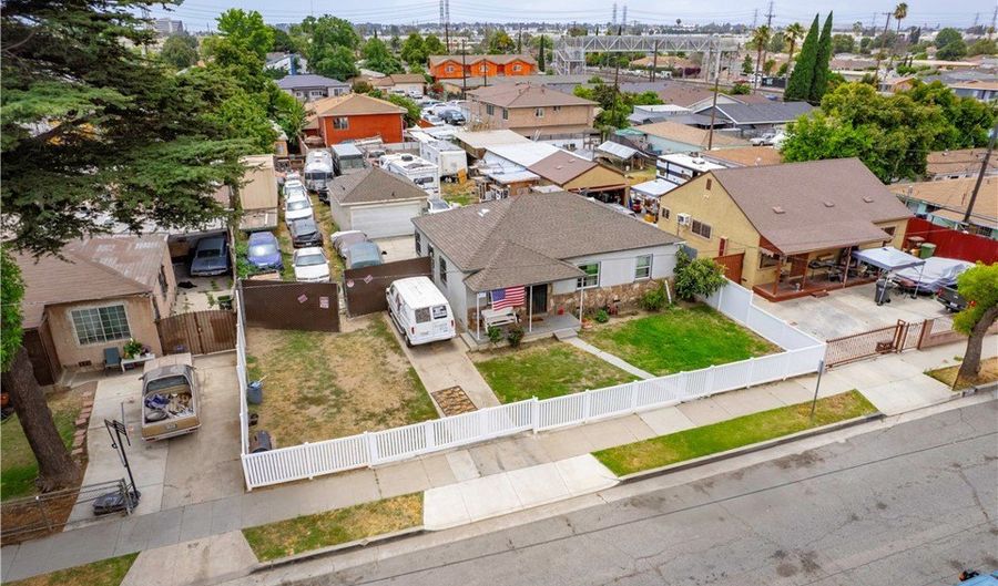 116 E Tichenor St, Compton, CA 90220 - 3 Beds, 1 Bath