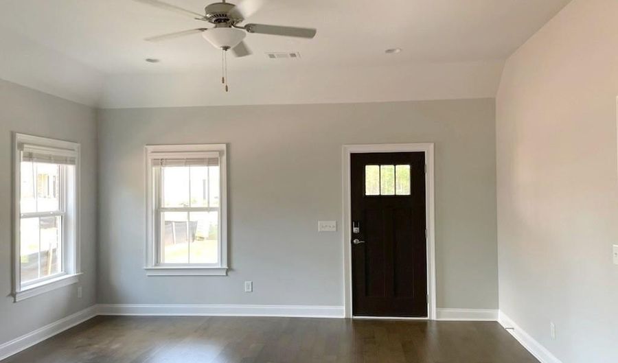 2041 ARMISTEAD Ln, Auburn, AL 36832 - 4 Beds, 2 Bath
