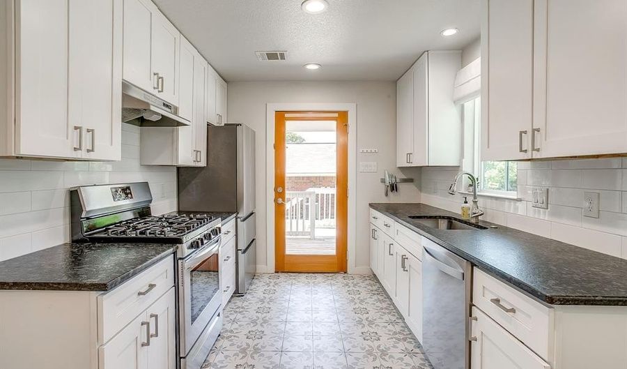 129 Jearl, Aledo, TX 76008 - 3 Beds, 2 Bath
