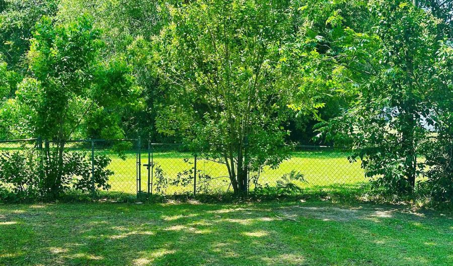 8 Raymond St, Andrews, SC 29510 - 3 Beds, 2 Bath