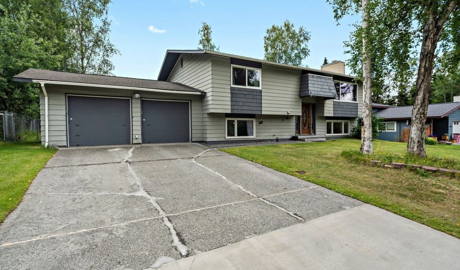 4156 Checkmate Dr, Anchorage, AK 99508 - 5 Beds, 3 Bath