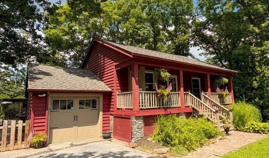 211 Winding Knoll Rd, Altoona, PA 16601 - 3 Beds, 2 Bath