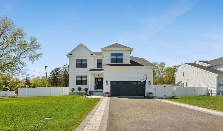 1 Melinda Ct, Bayville, NJ 08721 - 4 Beds, 3 Bath