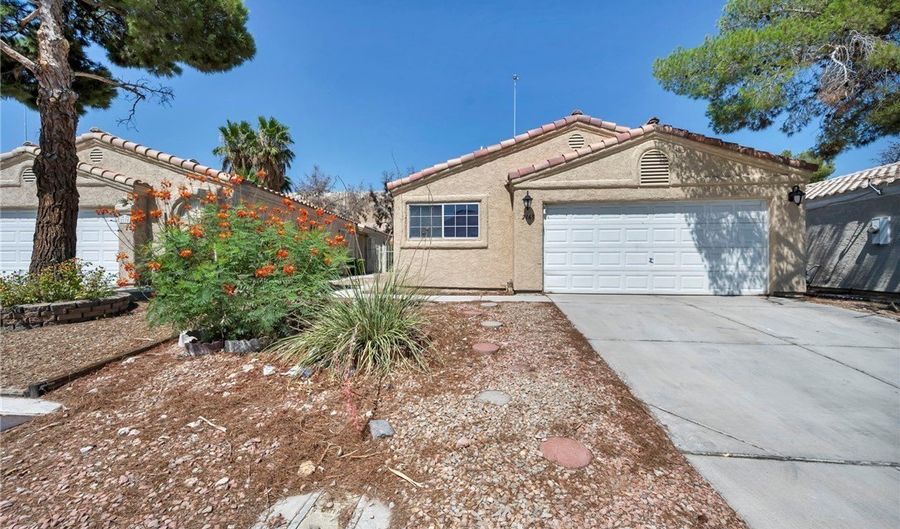 2165 Saint Paul Way, Las Vegas, NV 89104 - 3 Beds, 2 Bath