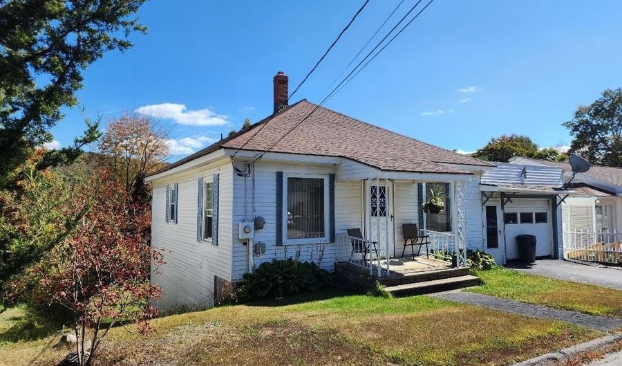 342 First Ave, Berlin, NH 03570 - 2 Beds, 1 Bath