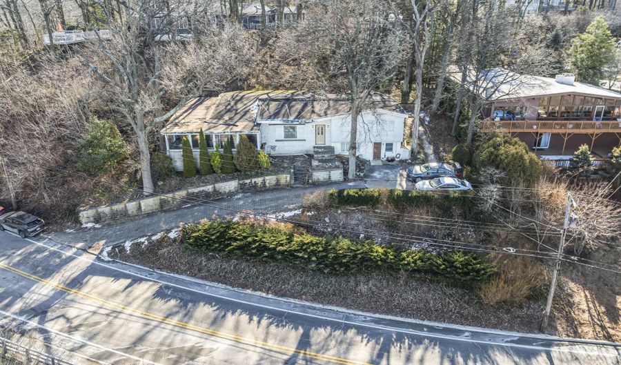 193 Ocean Blvd, Atlantic Highlands, NJ 07716 - 4 Beds, 3 Bath