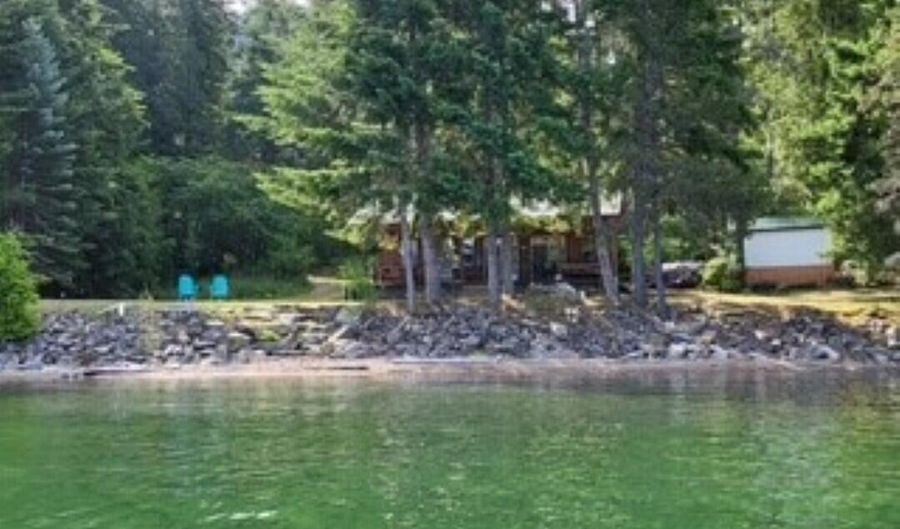 145 Cedar Dr, Bayview, ID 83803 - 2 Beds, 3 Bath