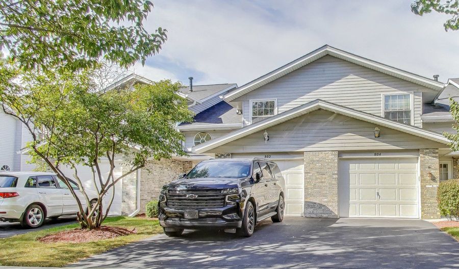 802 N Tamarac Blvd, Addison, IL 60101 - 2 Beds, 2 Bath