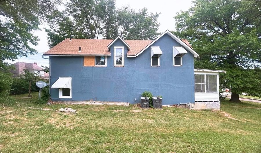 1011 Atchison St, Atchison, KS 66002 - 0 Beds, 0 Bath