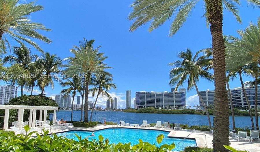3165 NE 184th St 6205, Aventura, FL 33160 - 2 Beds, 2 Bath