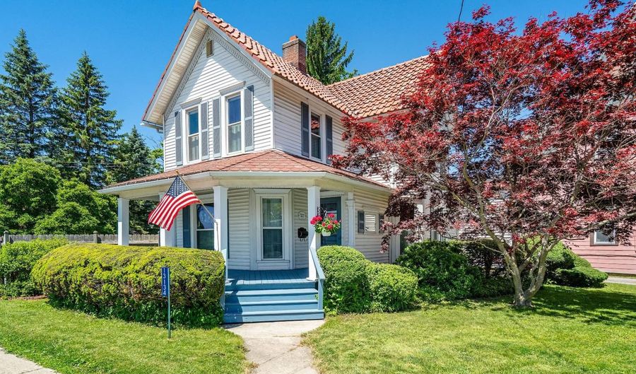 13134 Broadway St, Alden, NY 14004 - 3 Beds, 2 Bath